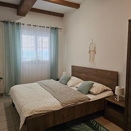 Apartman U Sudu Kobyli Ngoại thất bức ảnh